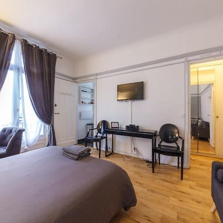 Private Studio - Avenue Des Champs-Elysees Daire Paris Dış mekan fotoğraf