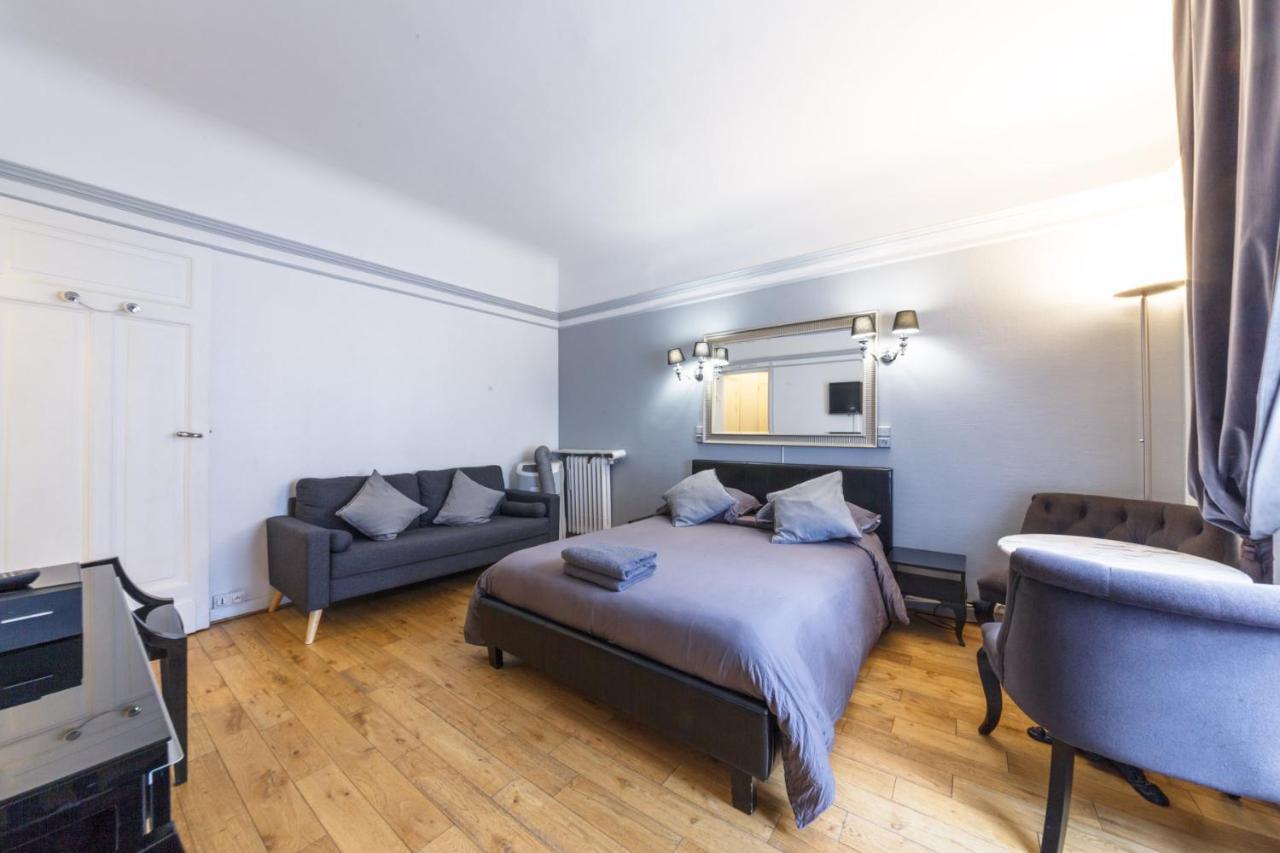Private Studio - Avenue Des Champs-Elysees Daire Paris Dış mekan fotoğraf